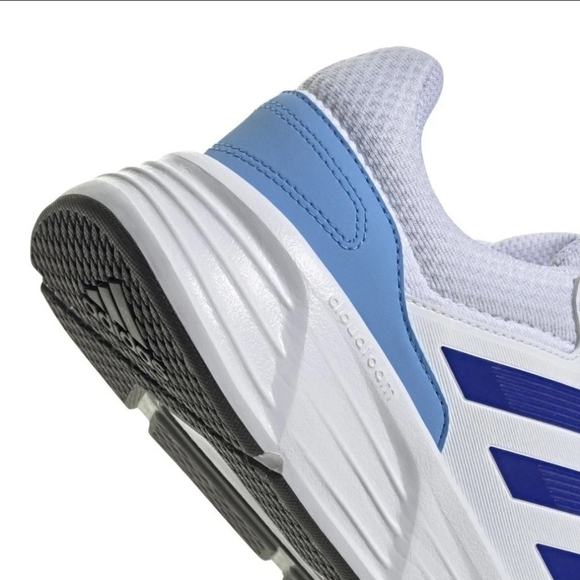 NIB Adidas Galaxy 6 Men's Running Shoes Size 10 White Blue Three Stripes - Picture 3 of 7